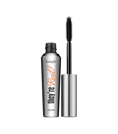 best lengthening mascara for short lashes - best smudge proof lengthening mascara.